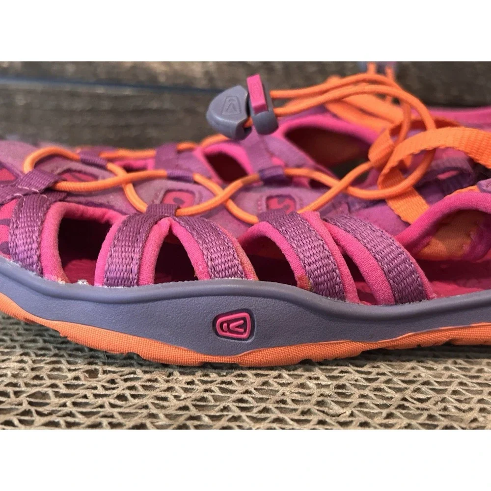 Keen‎ Moxie Sandals Purple /Orange Washable Shoes 5  Girls